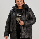 Μοντέρνο μπουφάν με διπλό φερμουάρ και αποσπώμενη κουκούλα σε μεγάλα μεγέθη- Μαύρο