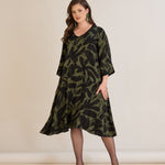 Φόρεμα σε γραμμή Α από σατινέ βισκόζη σε Πράσινο/Μαύρο χρώμα σε μεγάλα μεγέθη