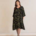 Φόρεμα σε γραμμή Α από σατινέ βισκόζη σε Πράσινο/Μαύρο χρώμα σε μεγάλα μεγέθη