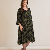 Φόρεμα σε γραμμή Α από σατινέ βισκόζη σε Πράσινο/Μαύρο χρώμα σε μεγάλα μεγέθη