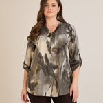 Πολύχρωμη μπλούζα με φερμουάρ και αυθεντικό σχέδιο σε μεγάλα μεγέθη