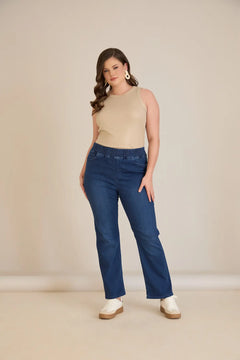 Ίσιο μοντέλο Denim τζιν Basic από λεπτό ύφασμα σε μεγάλα μεγέθη