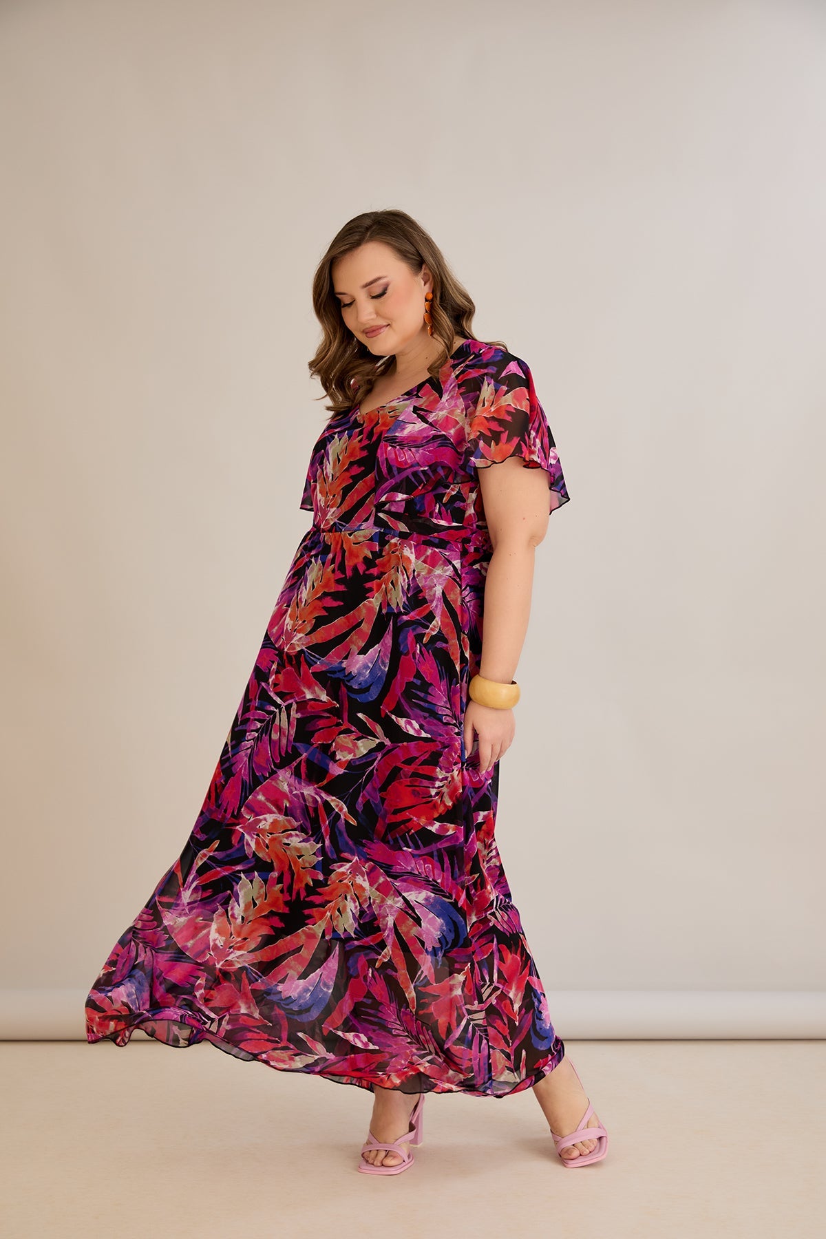 Φλοράλ φόρεμα μουσελίνας "Χρωματική Φιέστα" σε μεγάλα μεγέθη