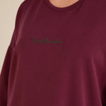 Γυναικεία μπλούζα Oversize με χαμηλή ραφή του ώμου σε μπορντό χρώμα σε μεγάλα μεγέθη