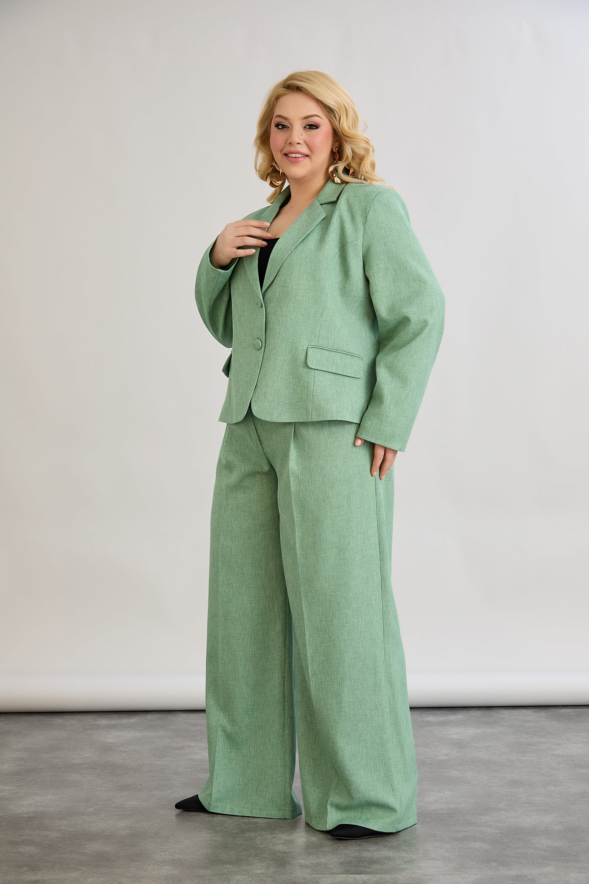 Μοντέρνο κοντό σακάκι από λινό/βαμβάκι σε μεγάλα μεγέθη- Πράσινο