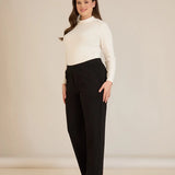 Παντελόνι με ελαστική μέση και ίσια γραμμή σε χρώμα Μαύρο σε μεγάλα μεγέθη