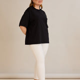Βαμβακερή μπλούζα oversize 10355 σε μαύρο χρώμα σε μεγάλα μεγέθη