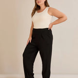 Ελαστικό παντελόνι από βισκόζη με πιέτες σε μαύρο χρώμα σε μεγάλα μεγέθη