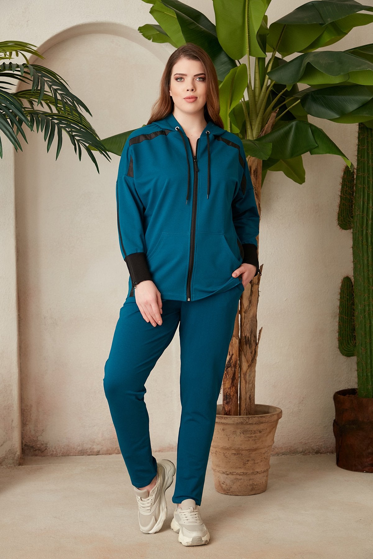 Γυναικεία αθλητική φόρμα παντελόνι "Daily" σε μεγάλα μεγέθη - Μπλε