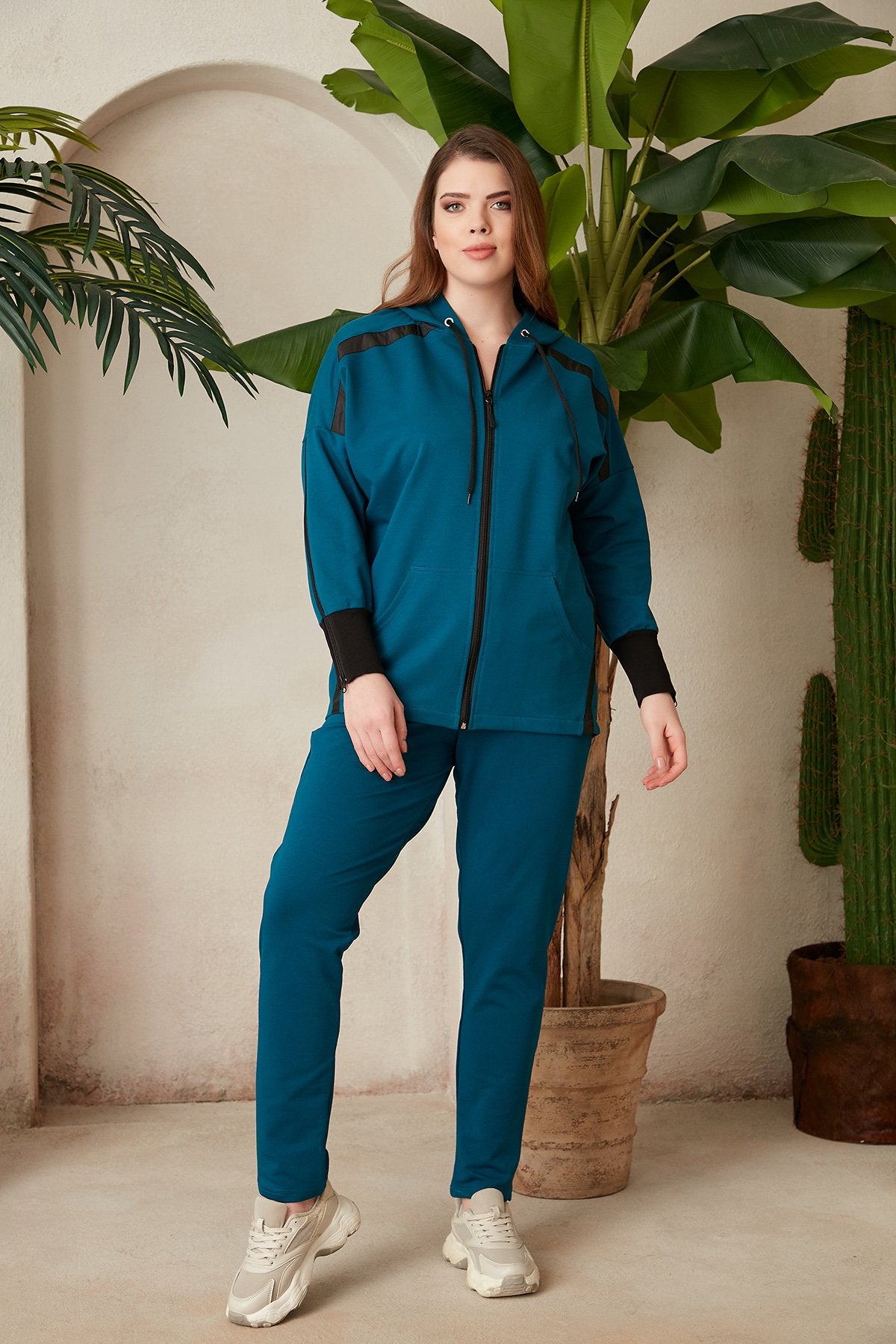 Γυναικεία αθλητική φόρμα παντελόνι "Daily" σε μεγάλα μεγέθη - Μπλε