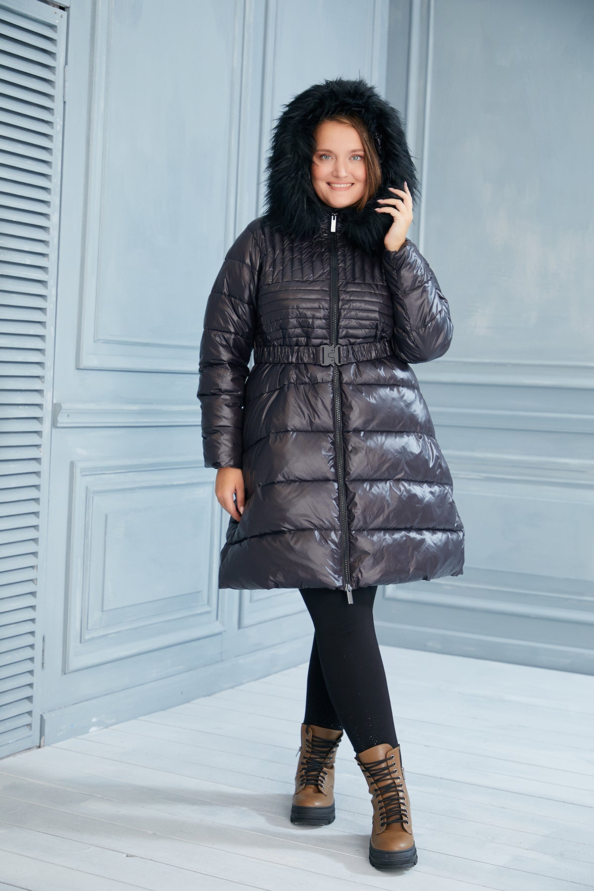 Μακρύ μπουφάν "'Χειμερινό μαργαριτάρι'' σε μεγάλα μεγέθη