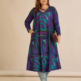 Φόρεμα σε Α γραμμή με πρωτότυπο ντεκολτέ