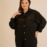 Κομψό πουκάμισο με ανάγλυφο σχέδιο