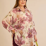 Κομψό πουκάμισο με φλοράλ σχέδιο σάπιο μήλο σε μεγάλα μεγέθη