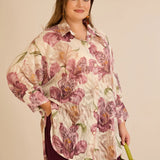 Κομψό πουκάμισο με φλοράλ σχέδιο σάπιο μήλο σε μεγάλα μεγέθη