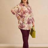 Κομψό πουκάμισο με φλοράλ σχέδιο σάπιο μήλο σε μεγάλα μεγέθη