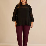 Κομψή μπλούζα με βολάν από μουσελίνα  – Μαύρο