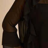 Κομψή μπλούζα με βολάν από μουσελίνα  – Μαύρο