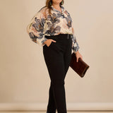 Κομψό βαμβακερό παντελόνι με κλασική γραμμή σε μαύρο χρώμα σε μεγάλα μεγέθη