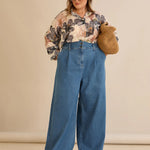 Ελαστικό μοντέρνο τζιν με φαρδιά μπατζάκια σε μπλε χρώμα σε μεγάλα μεγέθη 