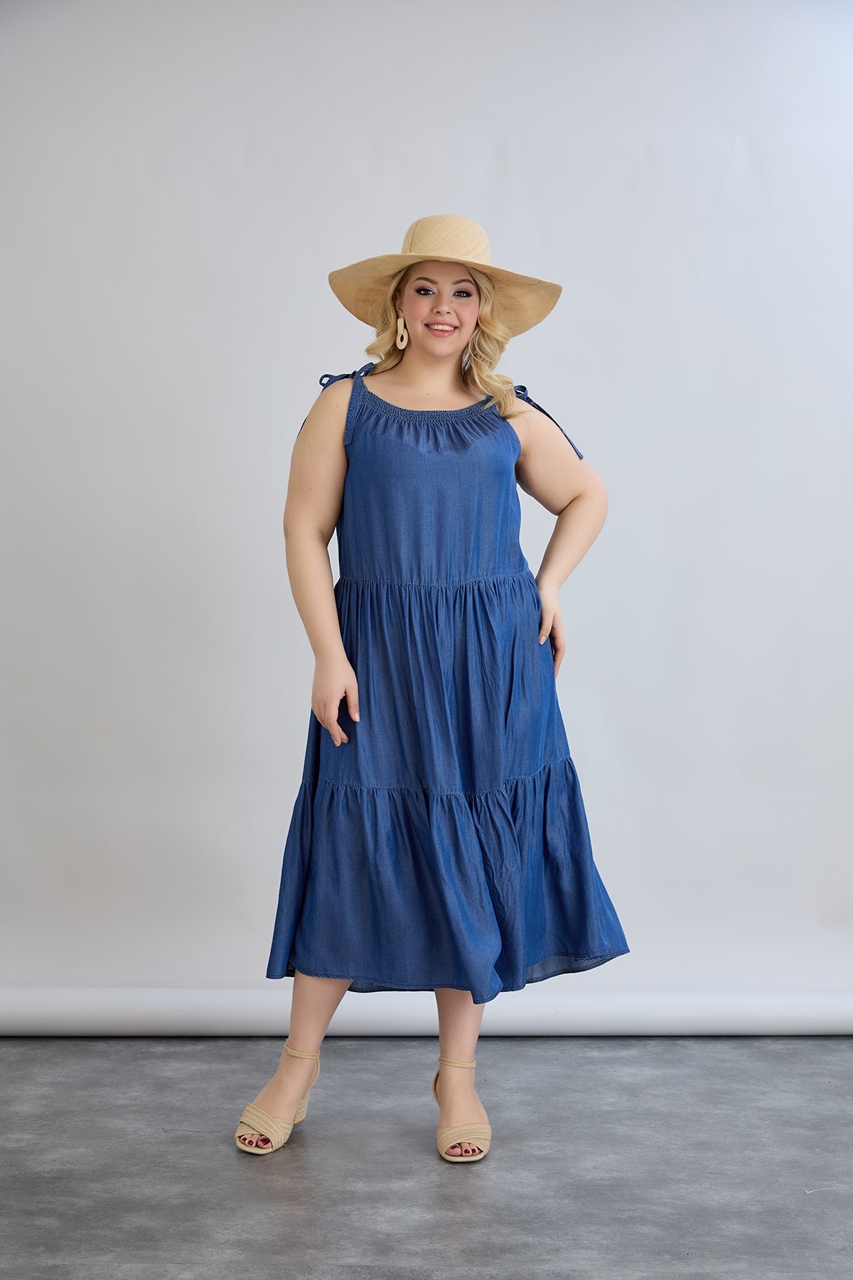 Denim καλοκαιρινό φόρεμα Tencel με βολάν σε μεγάλα μεγέθη 