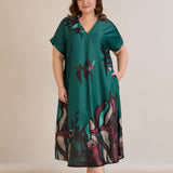 Σατινέ μάξι φόρεμα με γεωμετρικά σχέδια - πράσινο