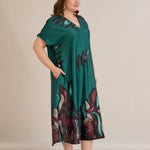 Σατινέ μάξι φόρεμα με γεωμετρικά σχέδια - πράσινο