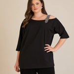 Βαμβακερή Μπλούζα Με Κομψή Λεπτομέρεια Από Στρασάκια Σε Μαύρο Χρώμα Σε Μεγάλα Μεγέθη
