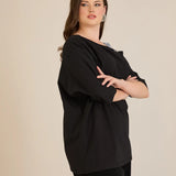 Βαμβακερή Μπλούζα Με Κομψή Λεπτομέρεια Από Στρασάκια Σε Μαύρο Χρώμα Σε Μεγάλα Μεγέθη
