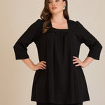 Βαμβακερή τουνίκ με σούρα και τετράγωνο ντεκολτέ σε Μαύρο χρώμα σε μεγάλα μεγέθη 