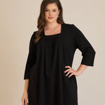 Βαμβακερή τουνίκ με σούρα και τετράγωνο ντεκολτέ σε Μαύρο χρώμα σε μεγάλα μεγέθη 