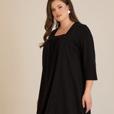 Βαμβακερή τουνίκ με σούρα και τετράγωνο ντεκολτέ σε Μαύρο χρώμα σε μεγάλα μεγέθη 