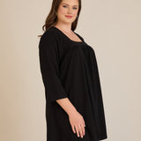 Βαμβακερή τουνίκ με σούρα και τετράγωνο ντεκολτέ σε Μαύρο χρώμα σε μεγάλα μεγέθη 