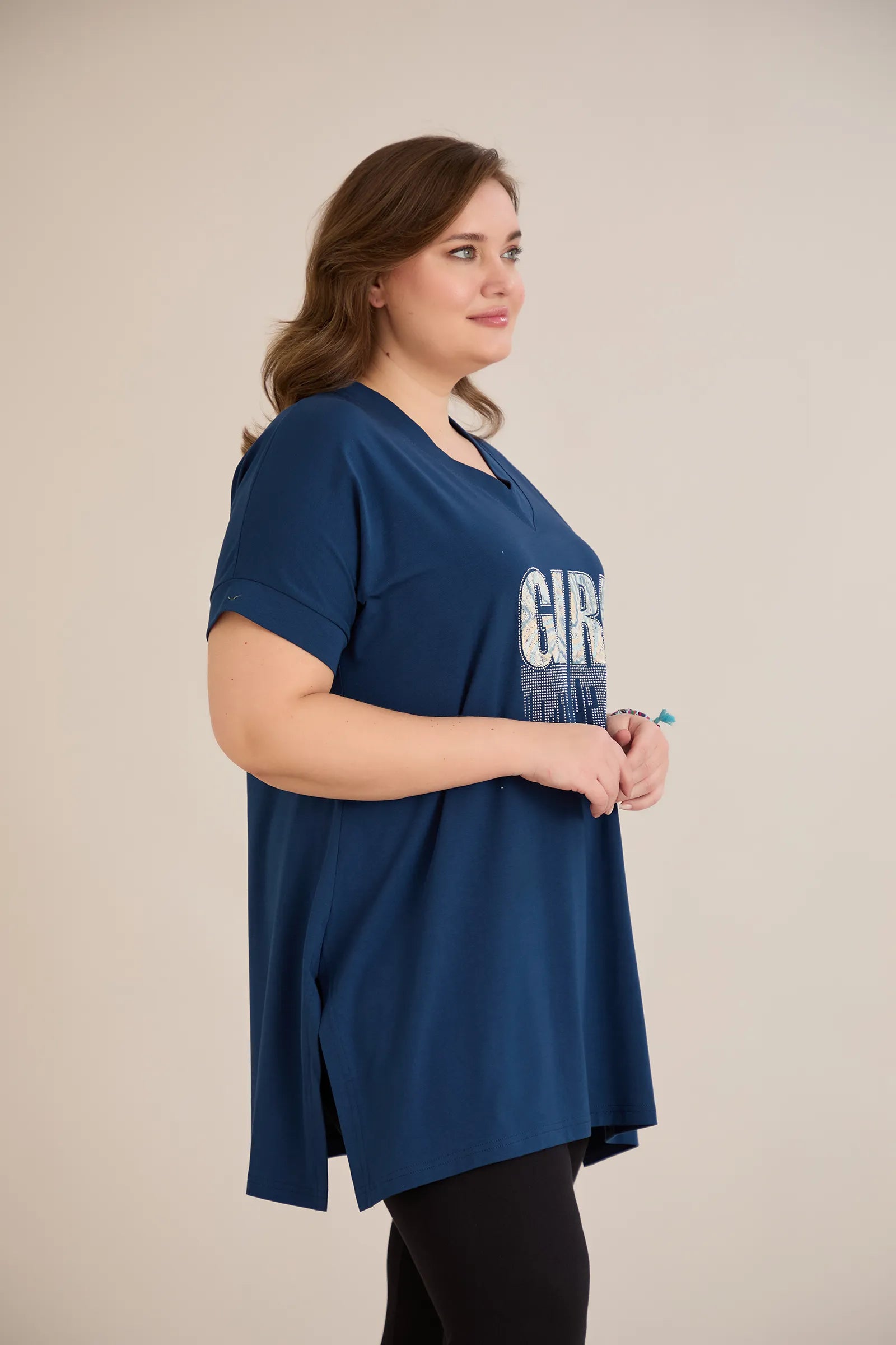 Βαμβακερή τουνίκ με V ντεκολτέ και τύπωμα Μπλε χρώμα σε μεγάλα μεγέθη 