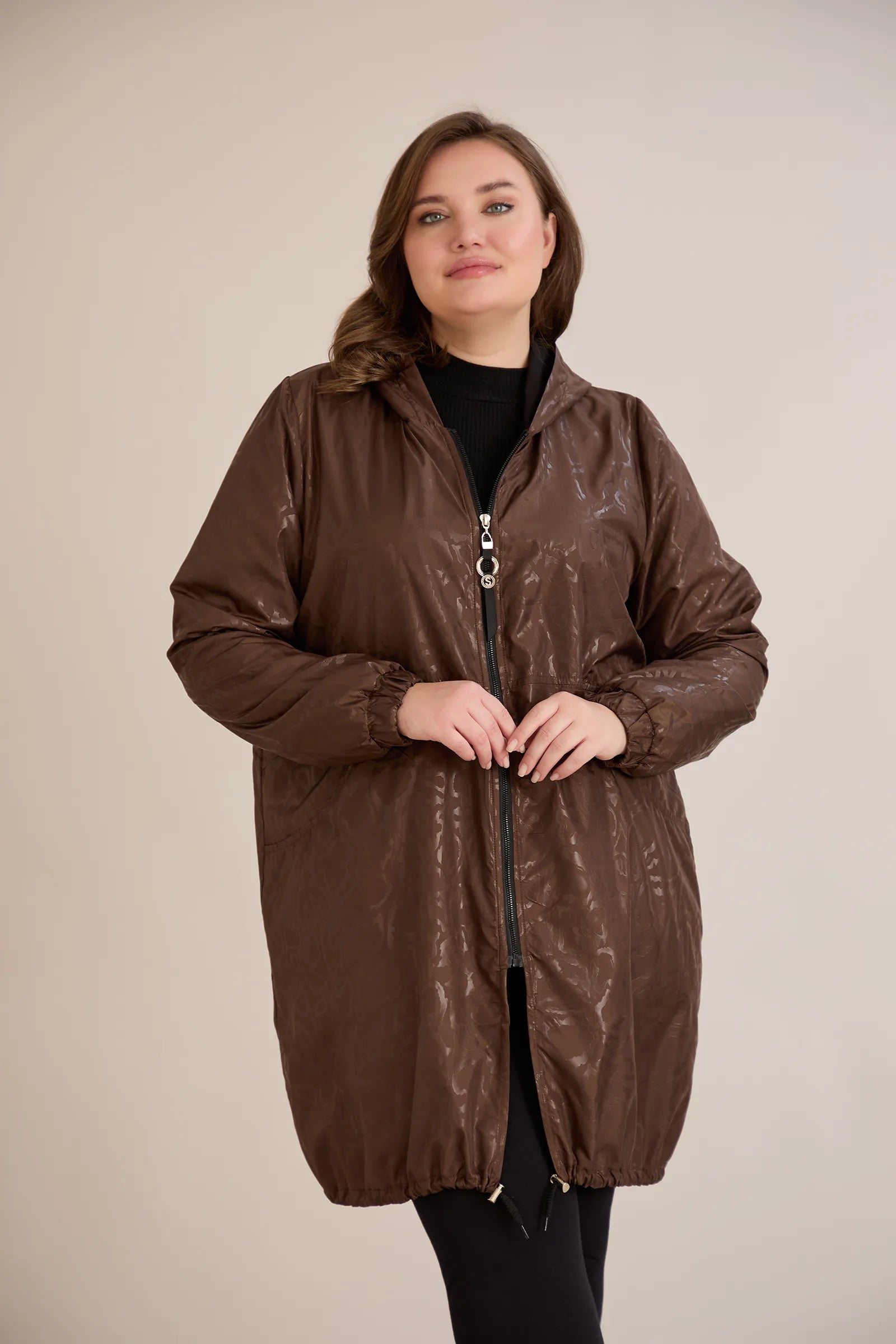 Ανοιξιάτικο παρκά με βαμβακερή και ελαστική επένδυση σε Σοκολατί χρώμα σε μεγάλα μεγέθη