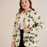 Ανοιξιάτικο σακάκι με φρέσκο μοτίβο με φύλλα σε μπεζ χρώμα σε μεγάλα μεγέθη