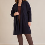 Μακριά ζακέτα τύπου κάπα σε Μπλε σκούρο χρώμα σε μεγάλα μεγέθη