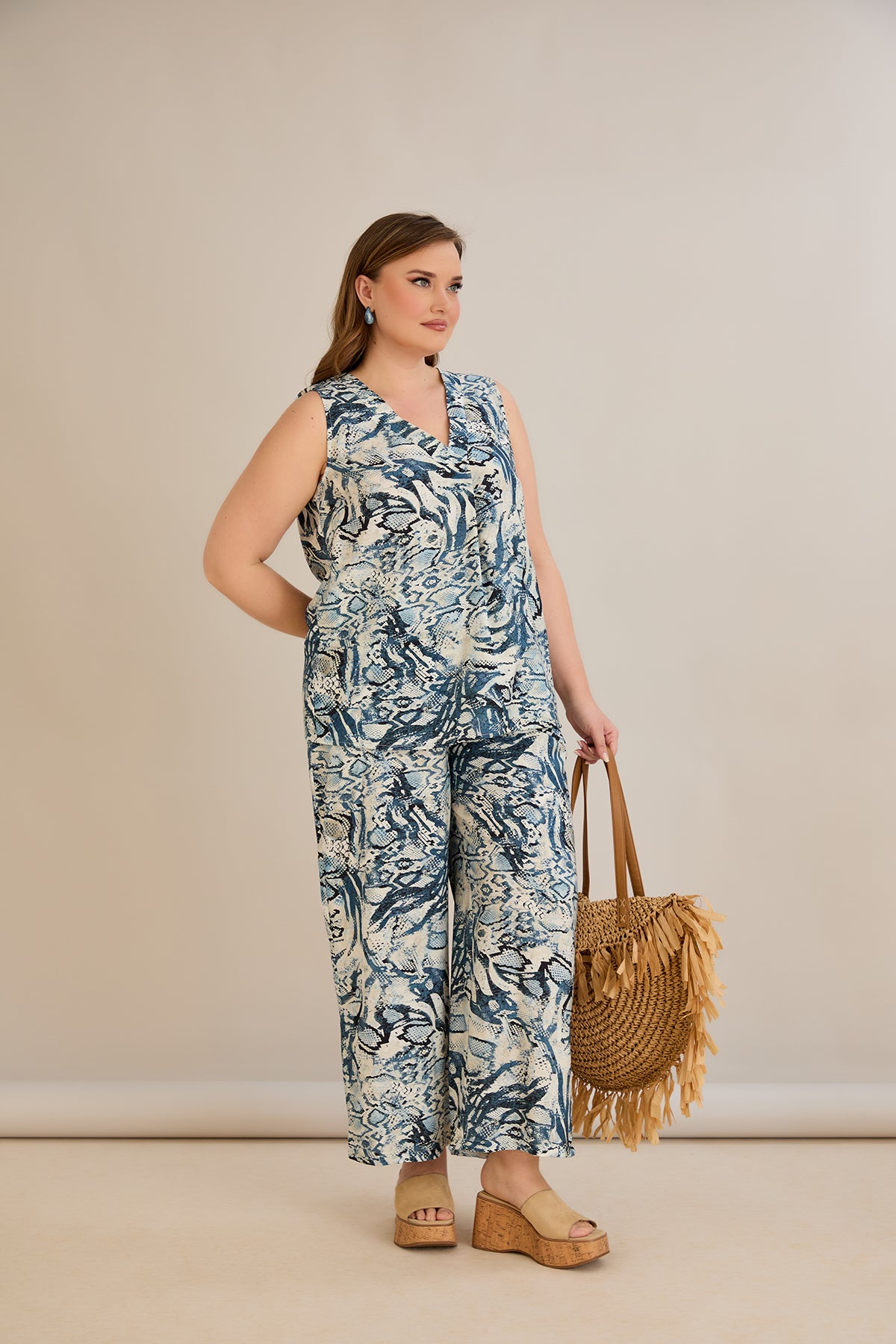 Καλοκαιρινό σετ παντελόνι και τοπ με Blue snake print σε μεγάλα μεγέθη