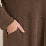 Μακριά ζακέτα τύπου κάπα σε Καπουτσίνο χρώμα σε μεγάλα μεγέθη