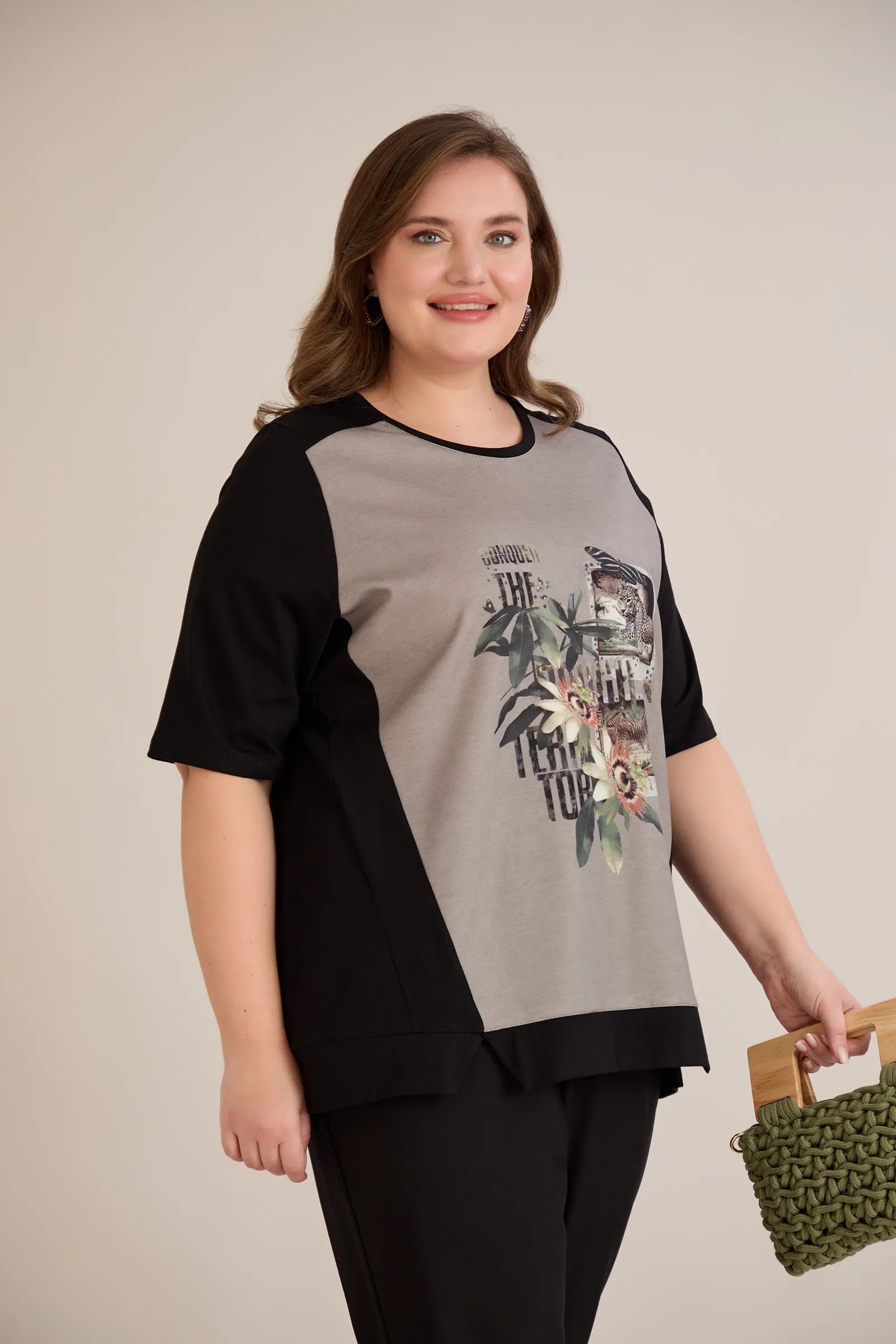 Βαμβακερό T-shirt με τύπωμα - Πασιφλόρα σε μεγάλα μεγέθη