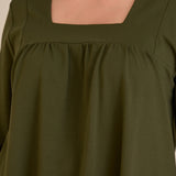 Βαμβακερή τουνίκ με σούρα και τετράγωνο ντεκολτέ -Χακί