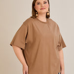Βαμβακερή μπλούζα oversize 10355 σε χρώμα  Καπουτσίνο σε μεγάλα μεγέθη 