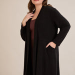 Μακριά ζακέτα τύπου κάπα σε μαύρο χρώμα σε μεγάλα μεγέθη