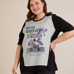 Πολύχρωμο βαμβακερό T-shirt με στάμπα Πετούνια σε μεγάλα μεγέθη 