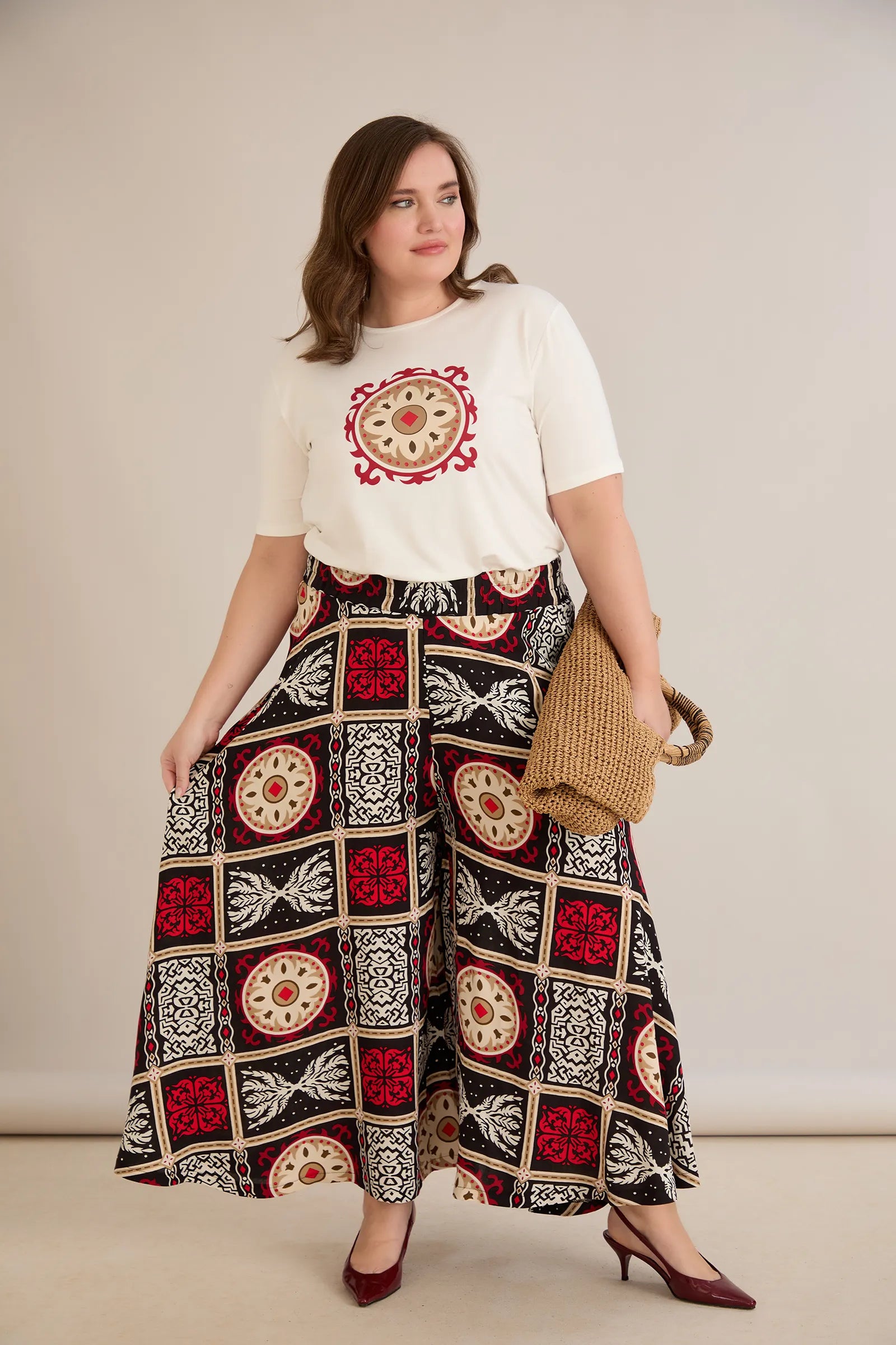 Σετ από βισκόζη με έθνικ μοτίβα σε μεγάλα μεγέθη