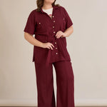 Κομψό σετ δύο τεμαχίων από λινό και βισκόζη σε χρώμα σκούρο κεράσι σε μεγάλα μεγέθη