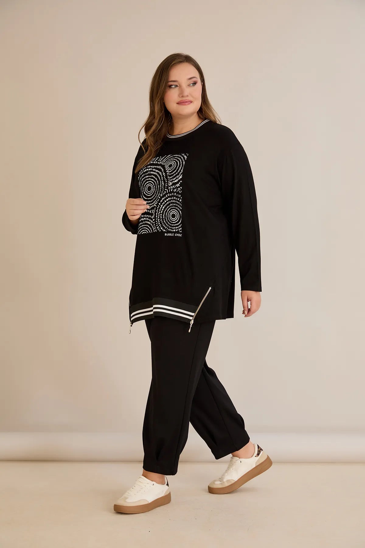 Τουνίκ Από Ελαστική Βισκόζη Με Αυθεντικό Σχέδιο Bubble Chic Σε Μαύρο Χρώμα Σε Μεγάλα Μεγέθη