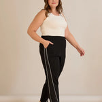 Σπορ-κομψό παντελόνι με ρήγα με στρασάκια σε Μαύρο χρώμα σε μεγάλα μεγέθη 