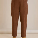 Κομψό παντελόνι με μπροστινή ραφή και ψηλή μέση σε καφέ χρώμα σε μεγάλα μεγέθη