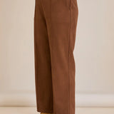Κομψό παντελόνι με μπροστινή ραφή και ψηλή μέση σε καφέ χρώμα σε μεγάλα μεγέθη